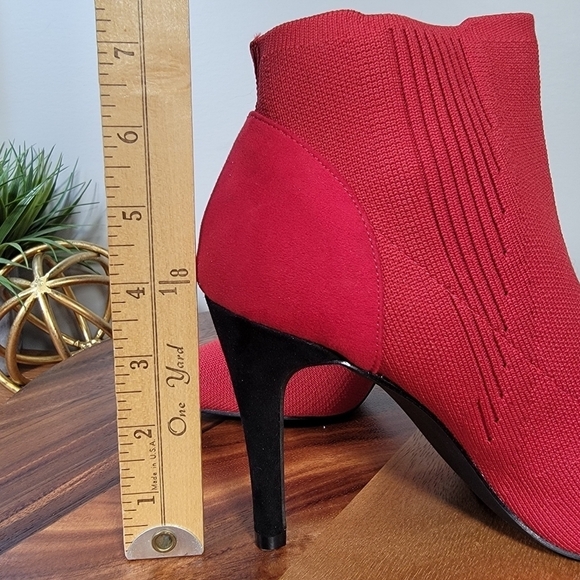 MIA Red sock Knit Stiletto ankle Boots Booties Heels Size 7.5 - Picture 13 of 17